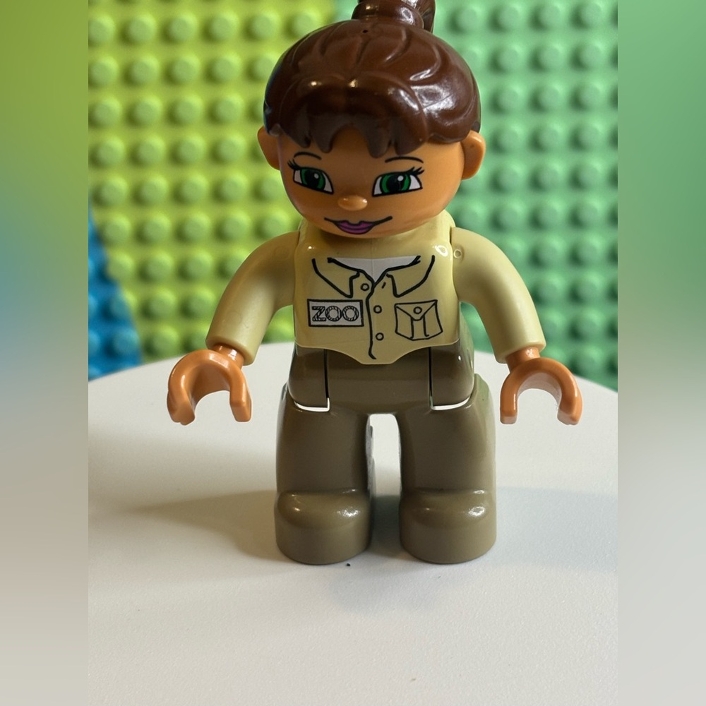 RARE Duplo Female